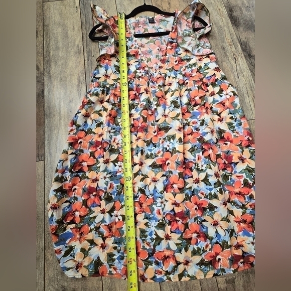 SHEIN floral dress  size medium - Picture 5 of 8